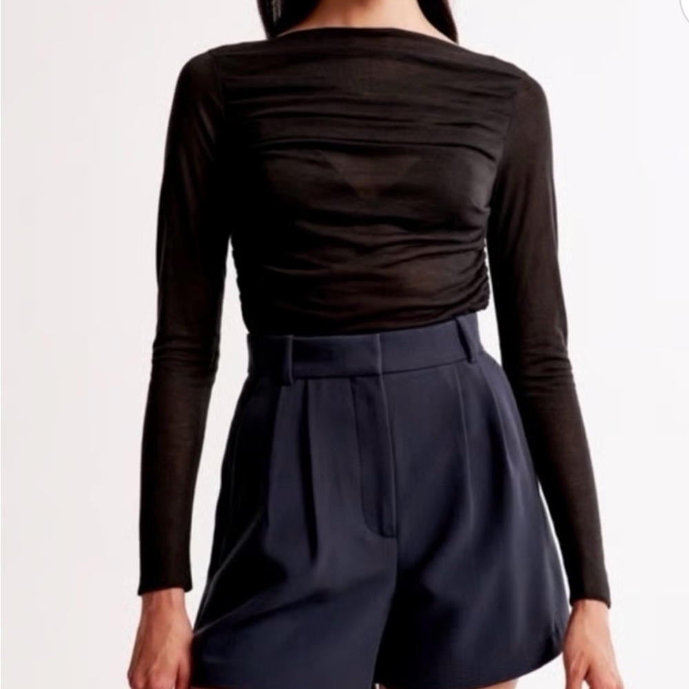 Abercrombie & Fitch Sloane navy high waisted tailored shorts 27